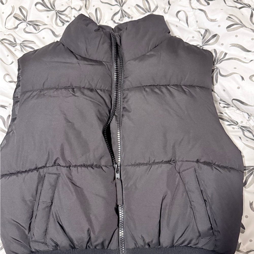 Aeropostale Charcoal Puffer Vest